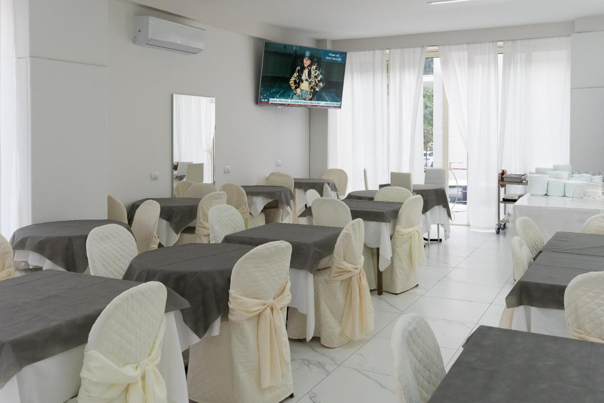 Hotel Ninfea كاتوليكا المظهر الخارجي الصورة