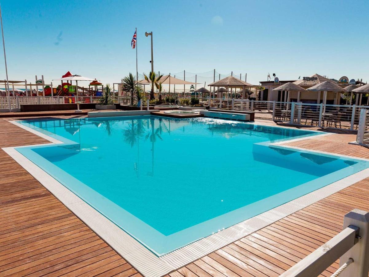 Hotel Ninfea كاتوليكا المظهر الخارجي الصورة